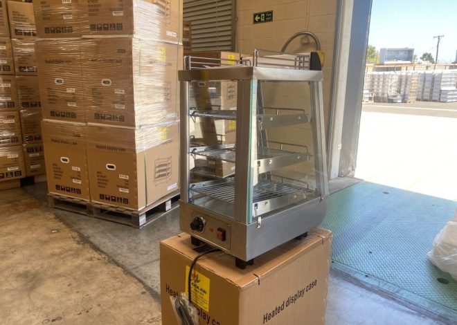 Countertop Heated Display Case Options for Small Restaurants and Shops