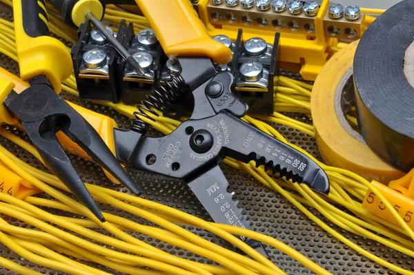 Electrician Service for Safe and Reliable Repairs